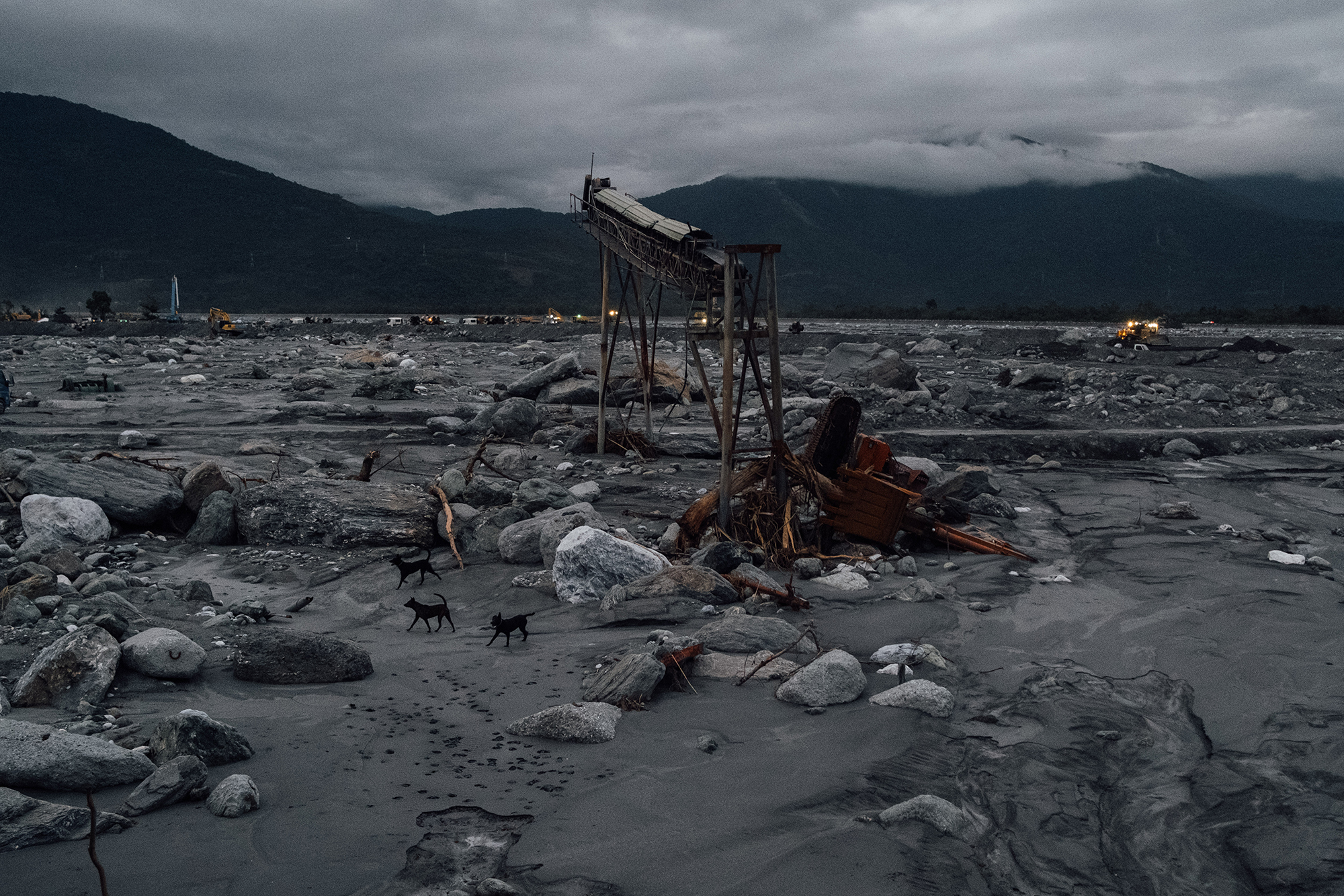 10 - Displaced Lands 10 - 99411453-865c-4df3-ab55-9c15d898b352.jpg