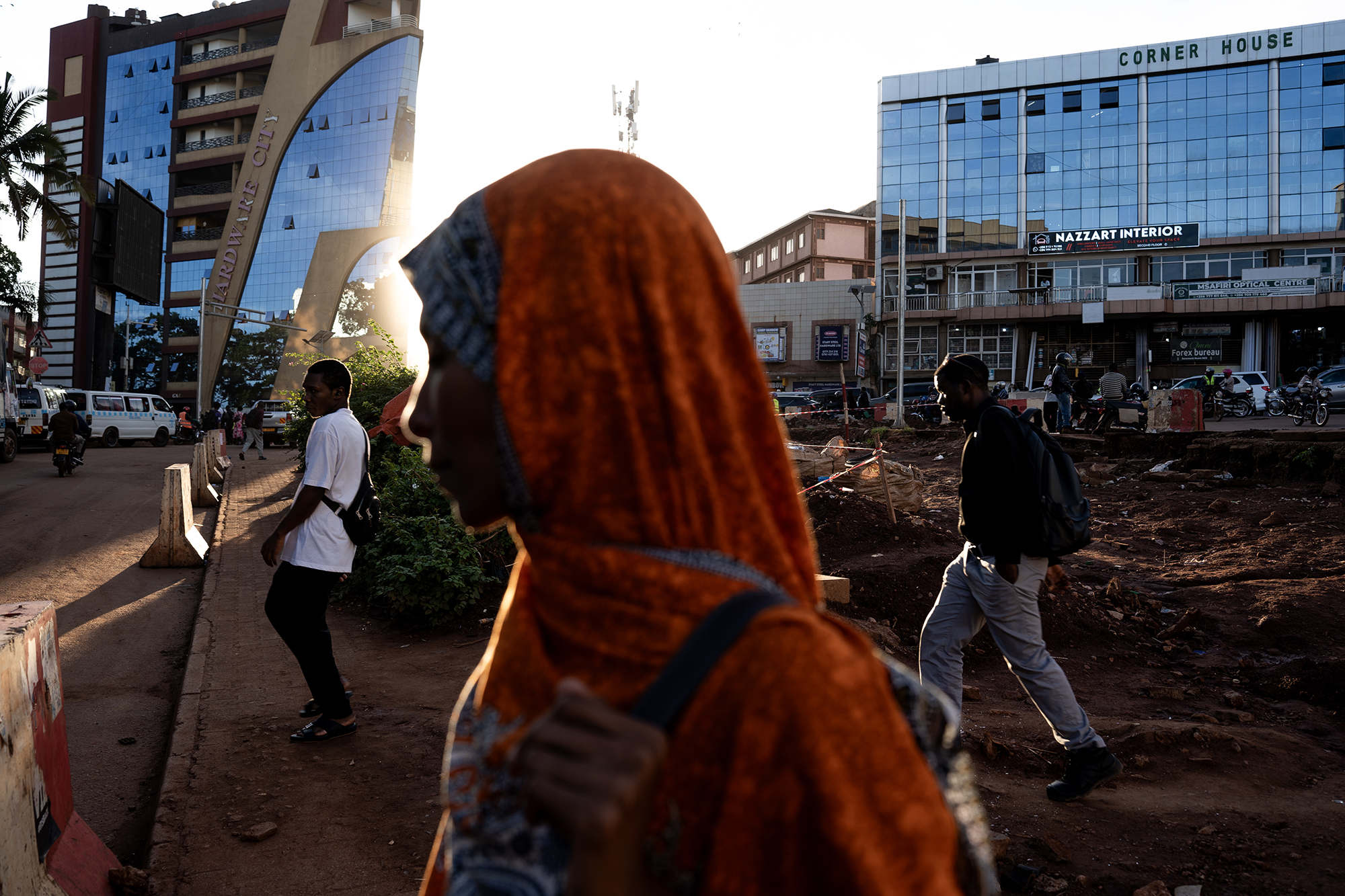 Hope After War: Women stories in Exile