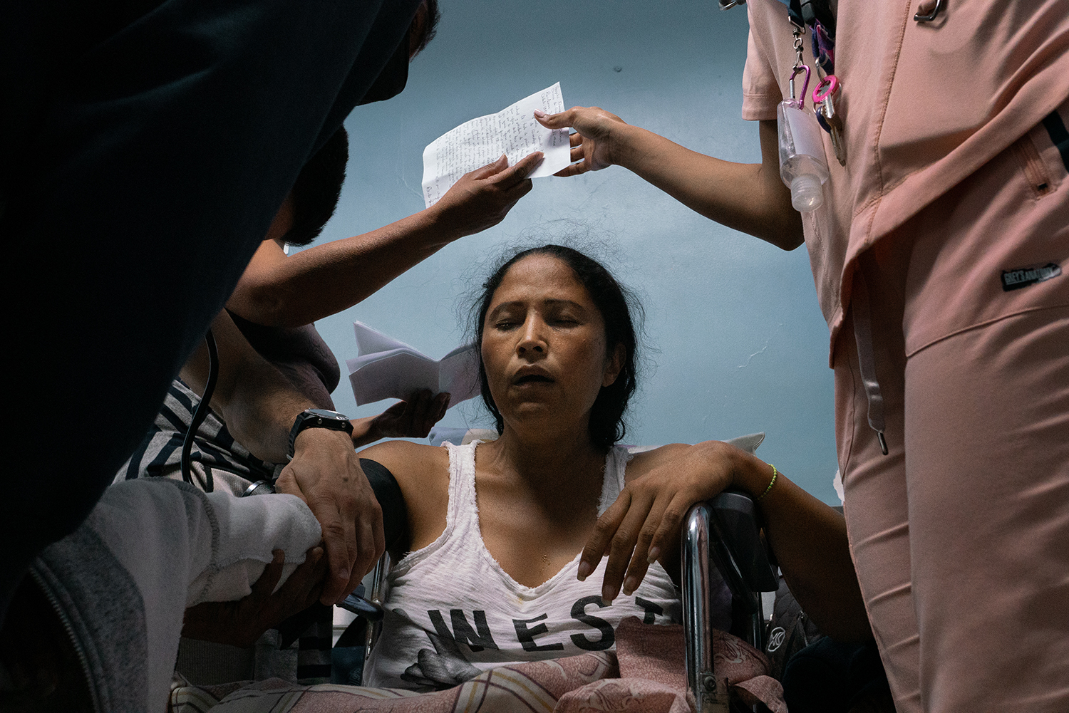 7 - HoldMyHand_AndreaHernandezBirceno-7 - 00c54448-b1b9-4069-b7a0-bae3c4d1f0a0.jpg