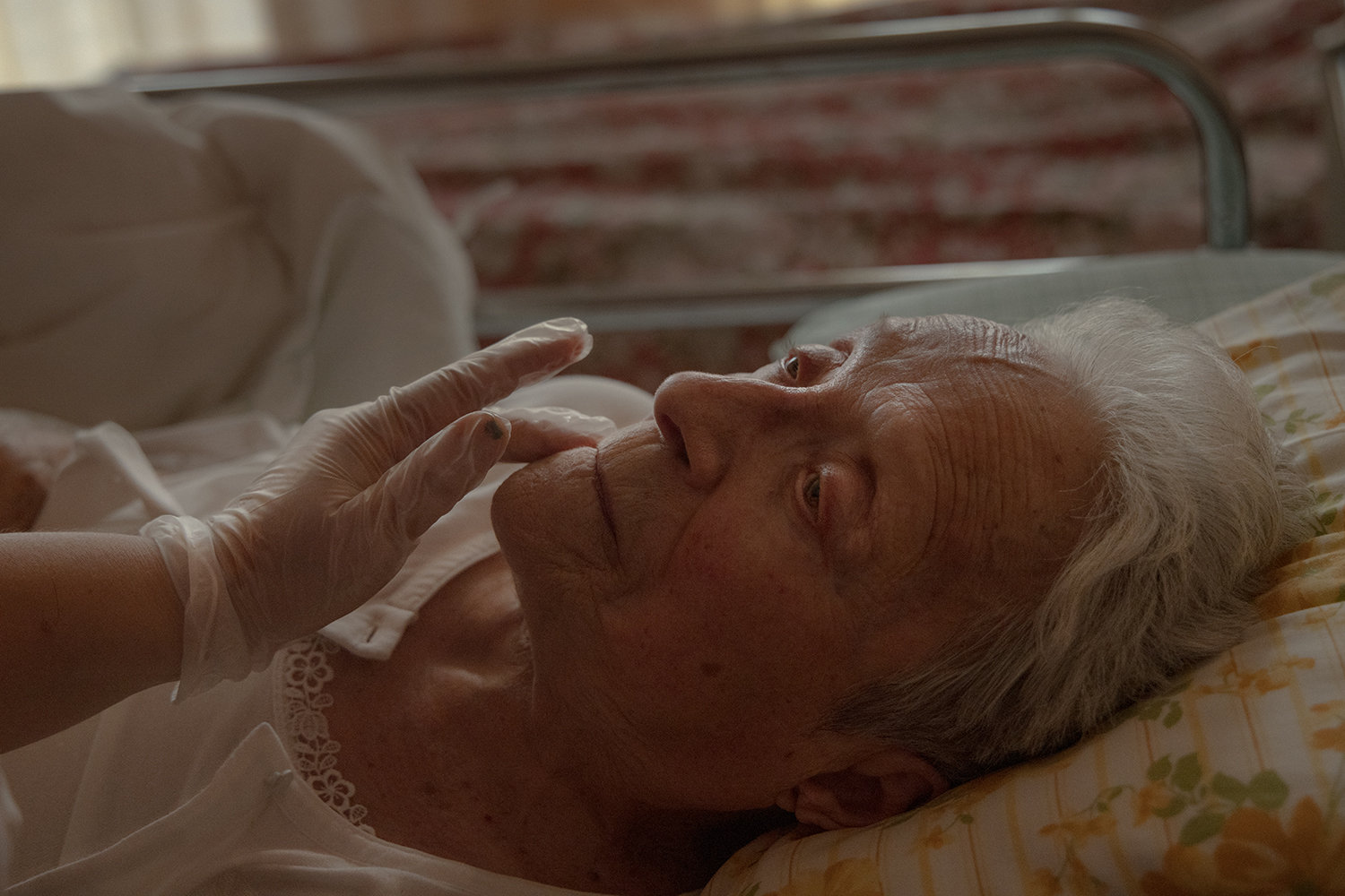 3 - 013_Caregivers - be4def14-a504-4b5f-a220-a0d8810bc983.jpg