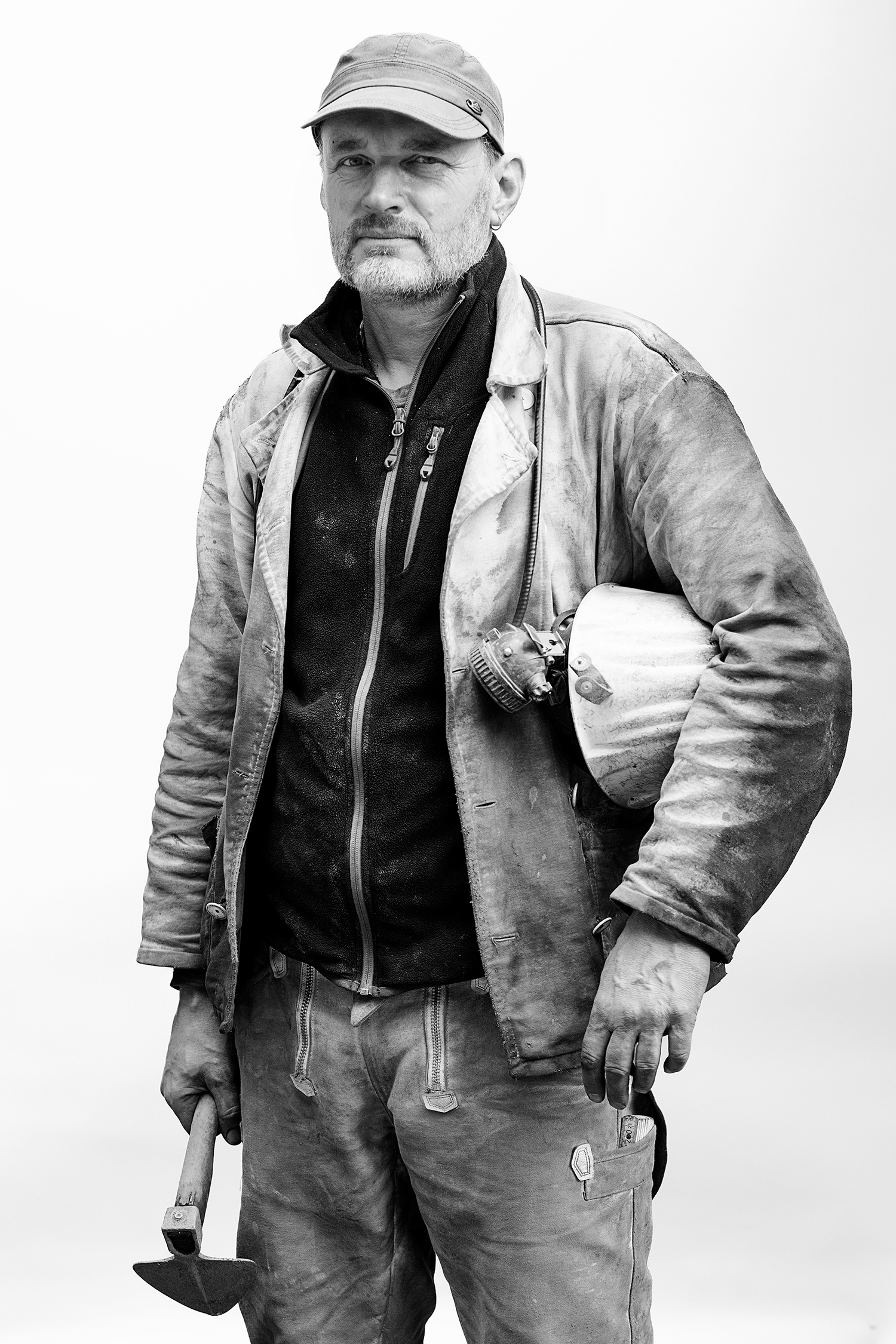 2 - 02 Broken Harz Portrait - 41c30e50-2e83-41e7-b8f1-5286eba73fc4.jpg