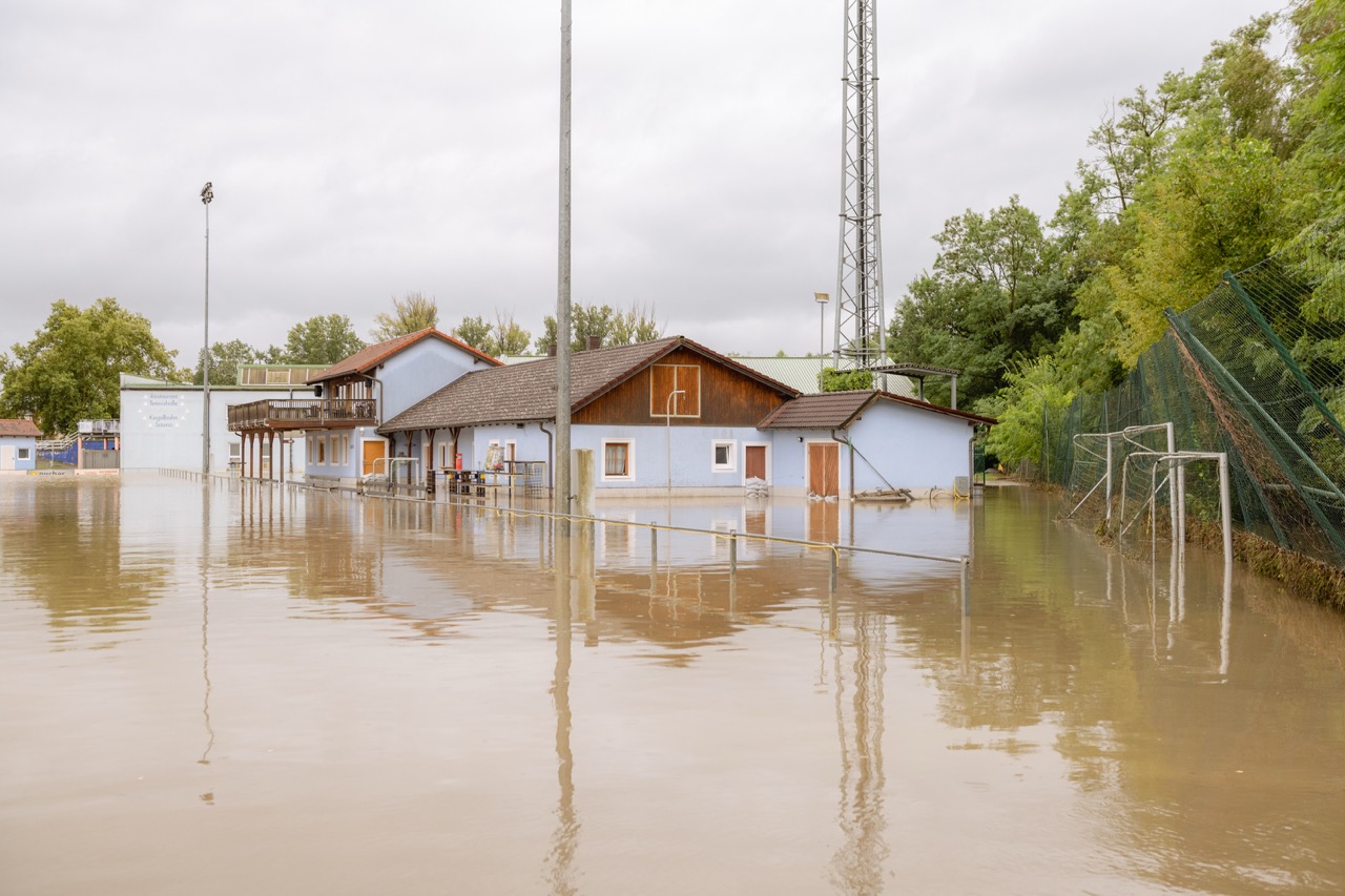 Groß (7 - Hochwasser_HPR_FS_Florian_Sulzer-7 - 29df23ec-32ad-4f81-bd72-a59aa12f1089).jpeg
