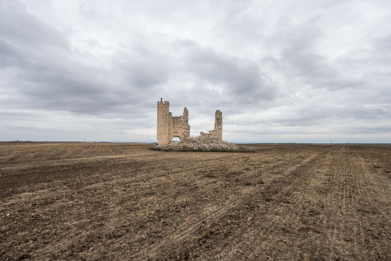 Groß (8 - KNECHTEL_RUINS_PORTFOLIO-10 - a90e2407-628f-4c77-b5ee-a3cd853a6aa8).jpeg