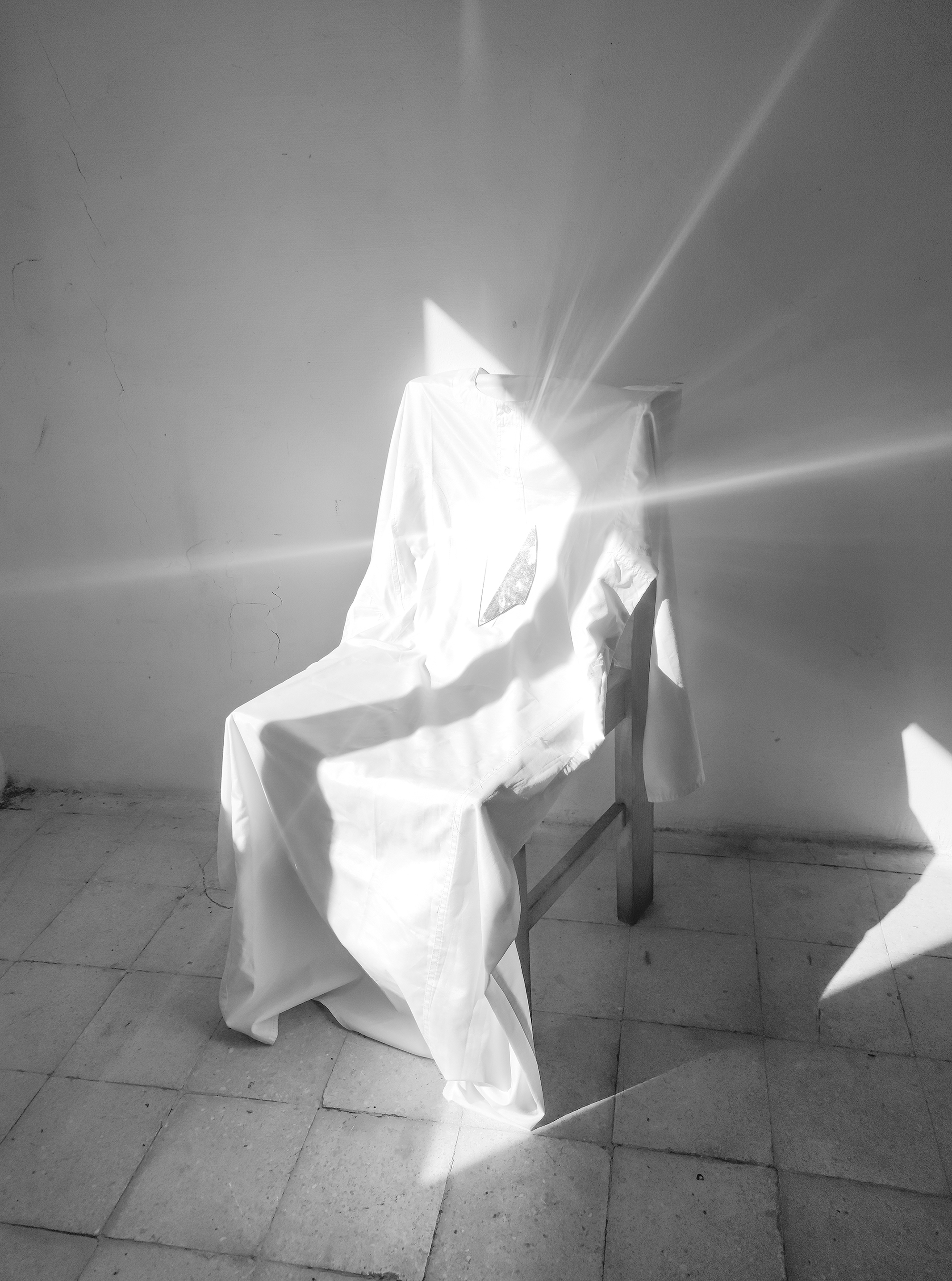 8 - In a Refraction of a leaving light  - 628ec166-9dd7-424e-b6c0-a6280a84bede.jpg