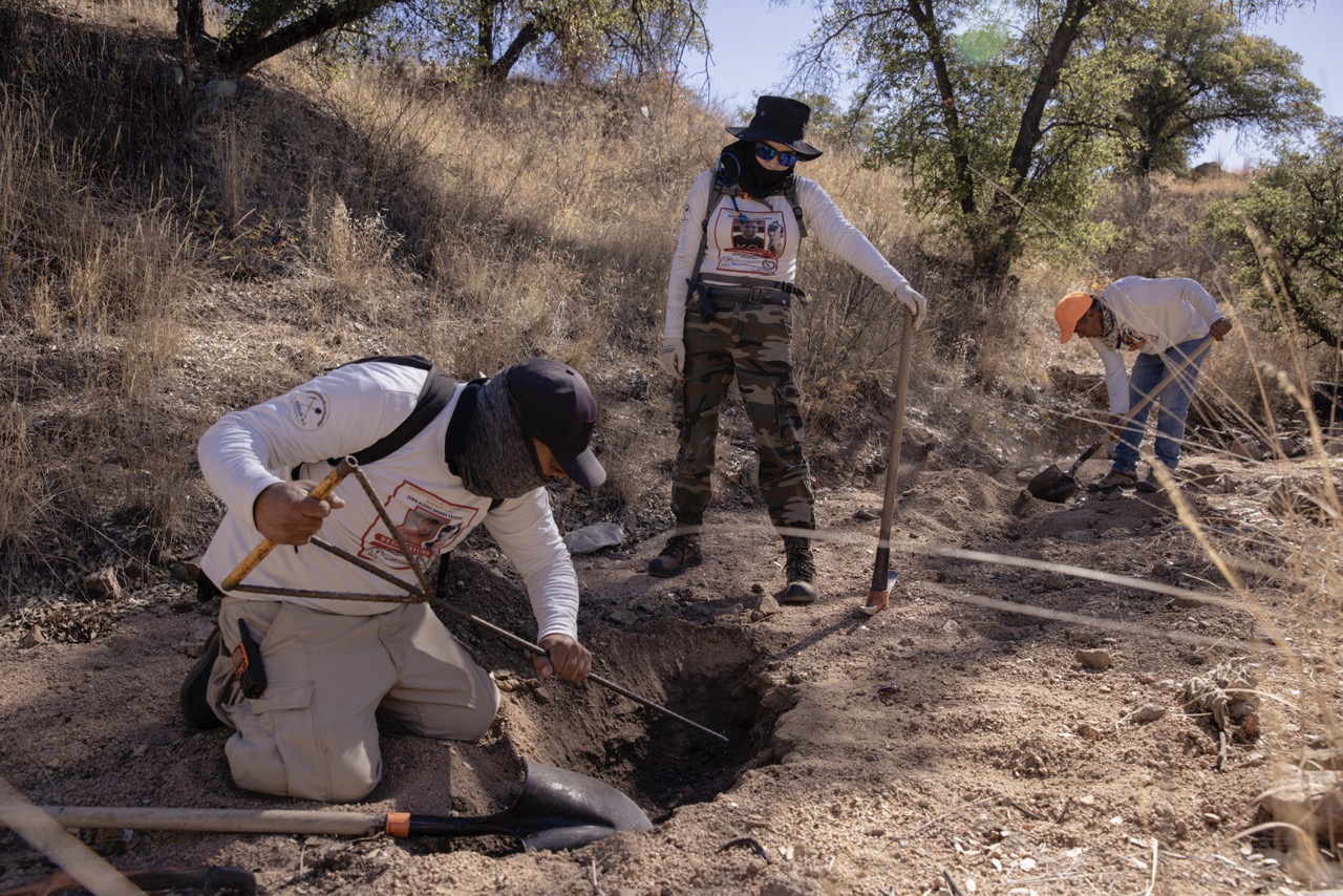 Groß (6 - Buscadoras de la Frontera Nogales - 63fbb85e-7de0-4aee-9def-975c00860490).jpeg