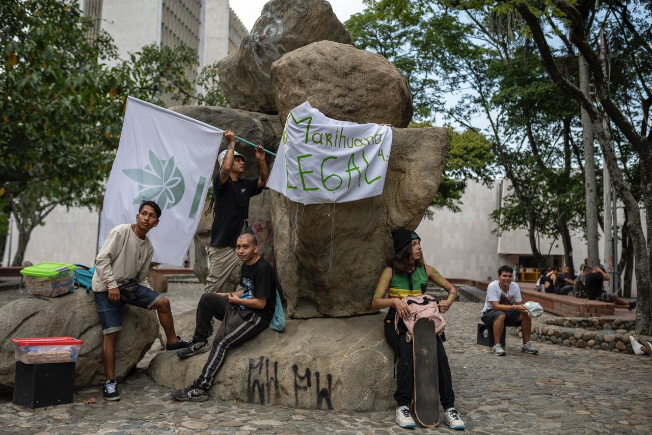 Groß (6 - Cannabicos - d257c4b8-51ab-4419-8f9b-89981234dc04).jpeg