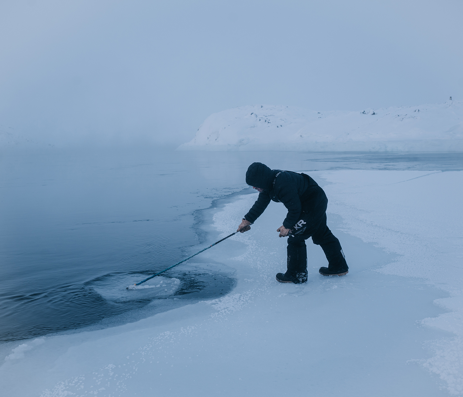 Under the Arctic ice, mercury