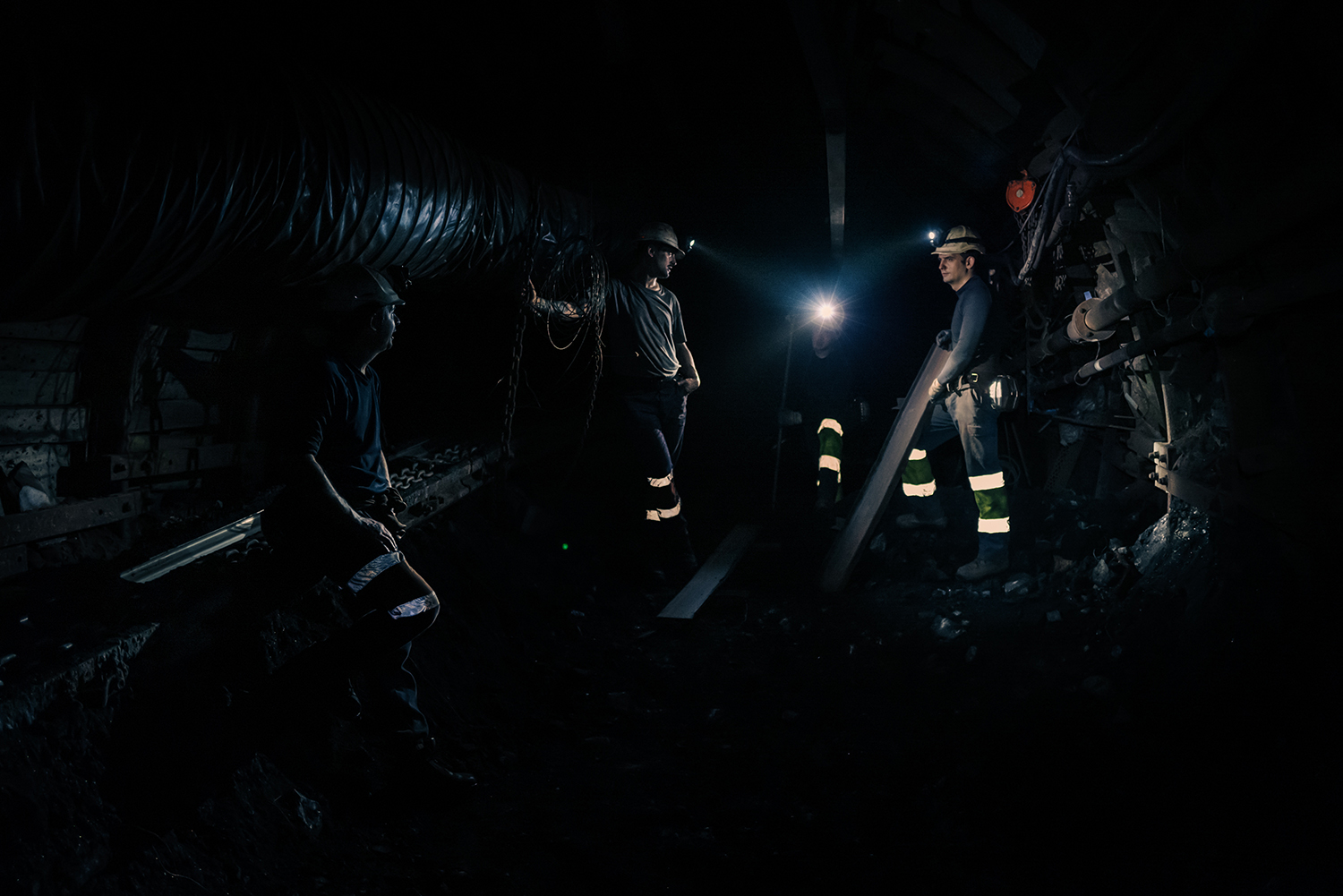 3 - CoalMining-3 - 6492bfe9-6a7e-4c5c-8a27-576308cb70ec.jpg