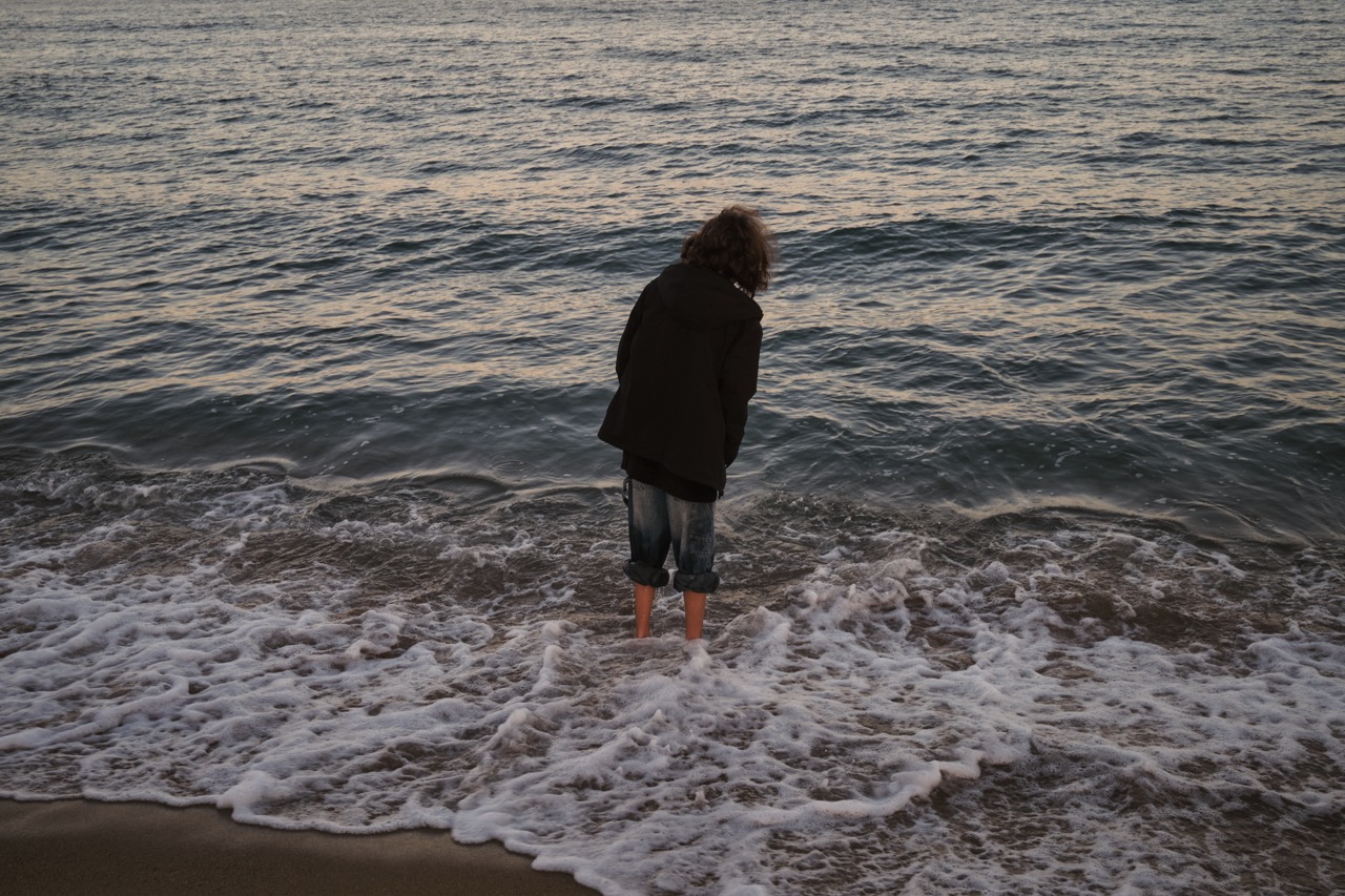 Groß (9 - The Weight of Absence - Natalia Favre 9 - b8f40d8d-9be1-4752-acda-a09ecb09d9c1)..jpeg