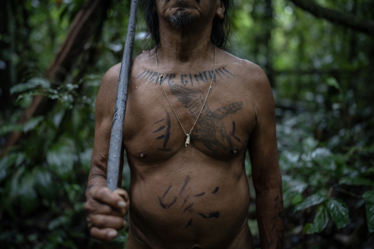 Groß (4 - Waorani- The Indigenous Defenders of the Amazon - 58b63632-2785-4c4a-9431-619303.jpeg