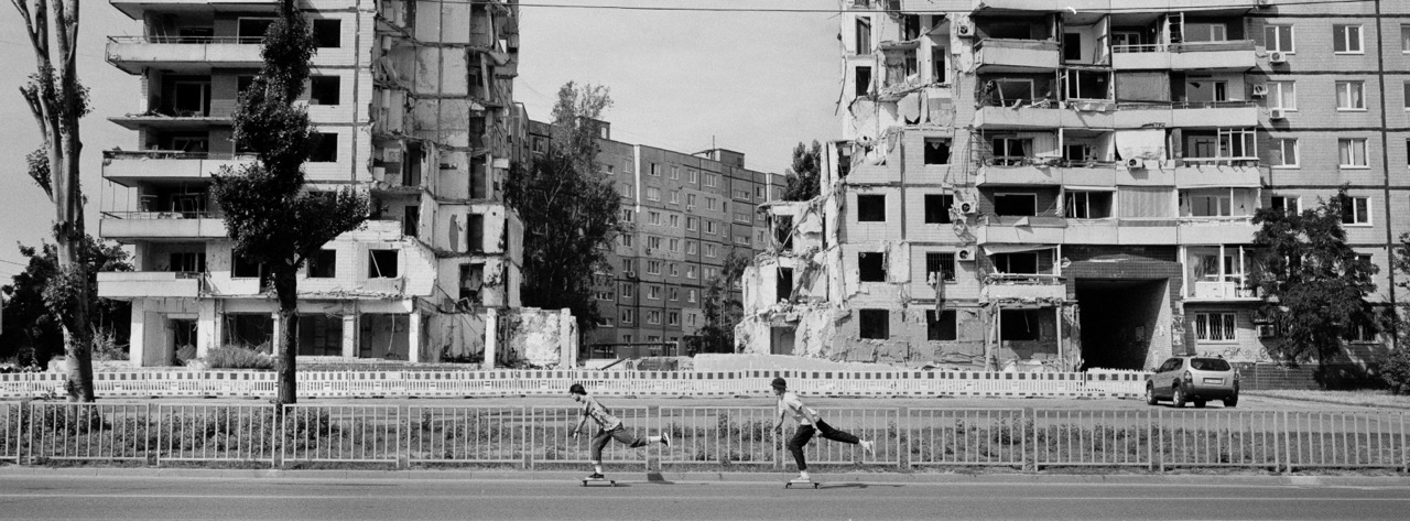 Groß (7 - On asphalt we grow - avec les skateurs en Ukraine - 2023 - ebd724c2-6040-45d2-8a.jpeg