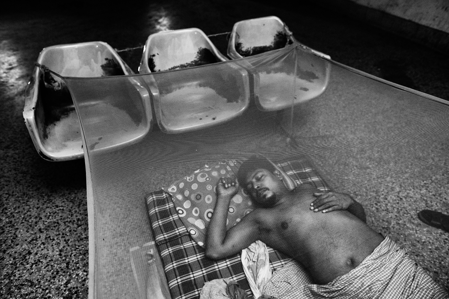 6 - The Death of Bangladeshi cinema_06 - be52f00c-8aa9-4808-bed6-12428817b243.jpg