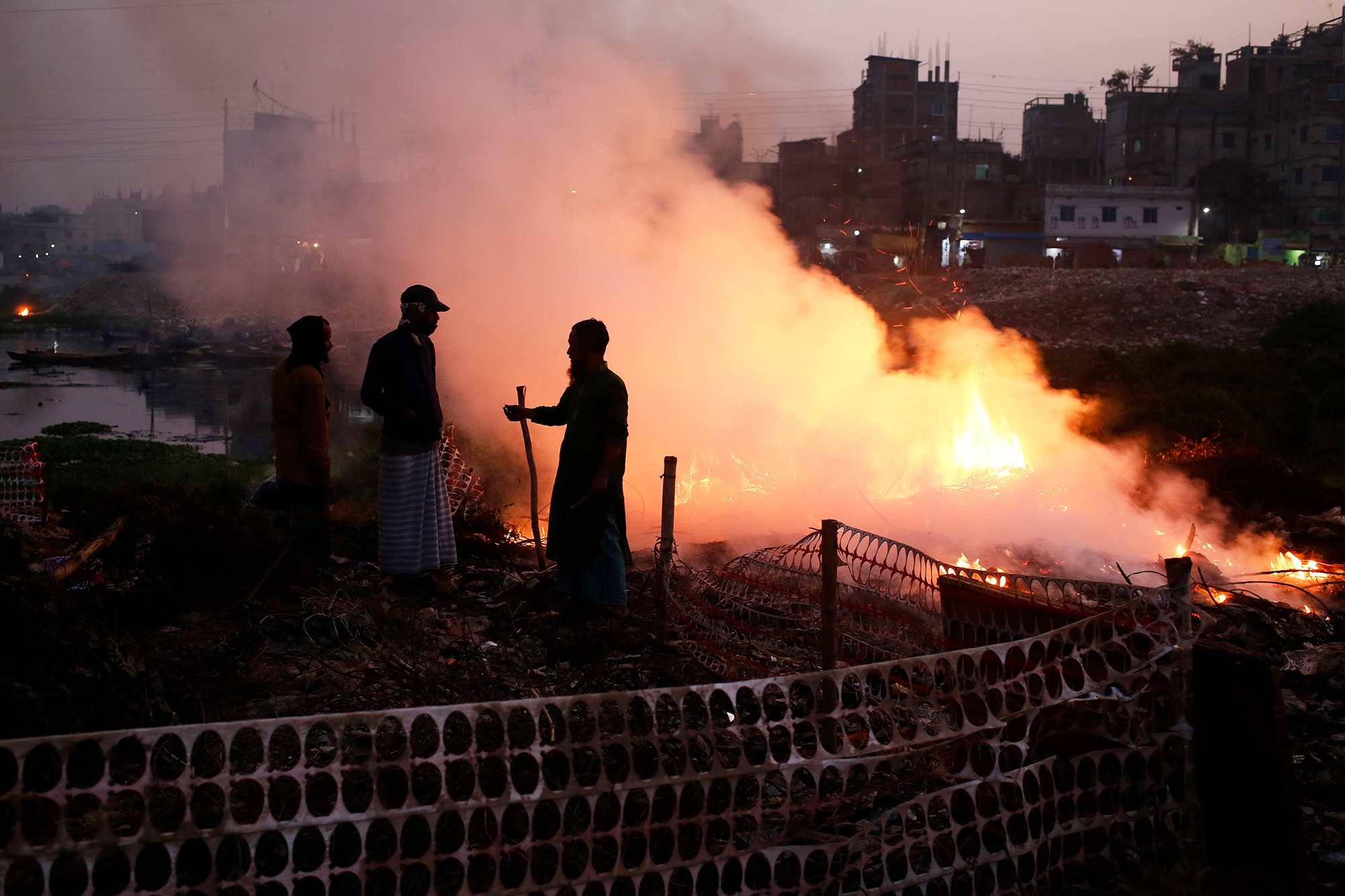 4 - Wrapped in Toxic Haze_4 - 490382f4-2435-4ad7-8db7-5b6bd31ab66b.jpg