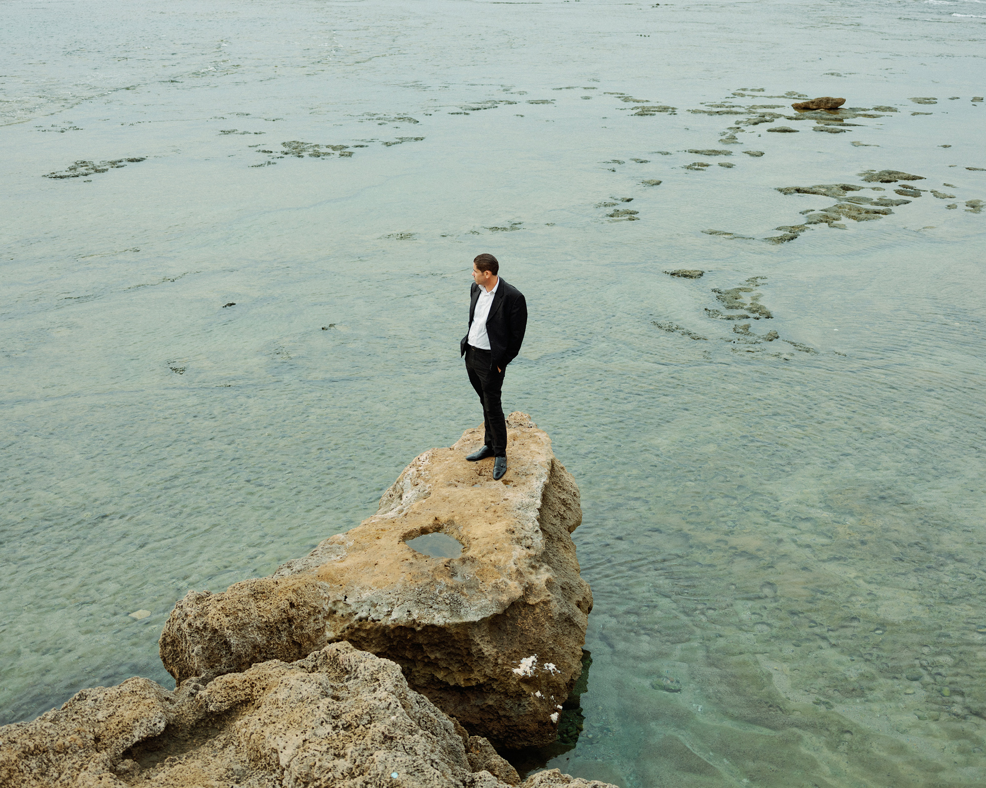 10 - Suit in the Sea - 1f139b0e-add6-4819-9e37-b105d674754b.jpg