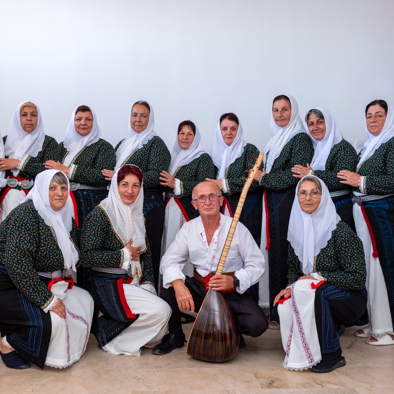 Groß (1 - The Body Fades- but the Soul Remains- Anatolian Alevi Women - 9ab08fd9-bc9d-49cc.jpeg